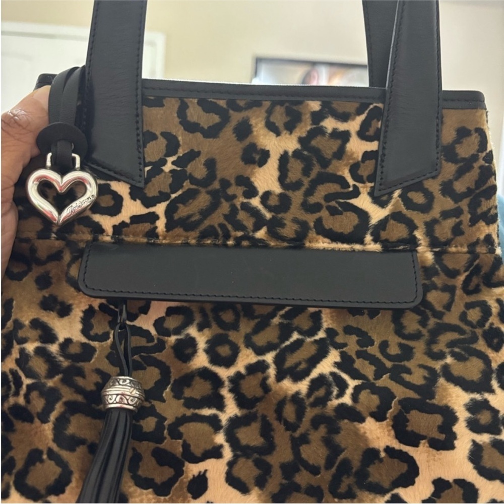 Brighton Leopard‎ Print Tote with Black Accents - Picture 9 of 12